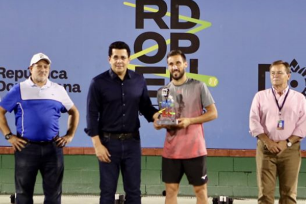 Mitur se compromete a continuar apoyando torneos ATP en la RD